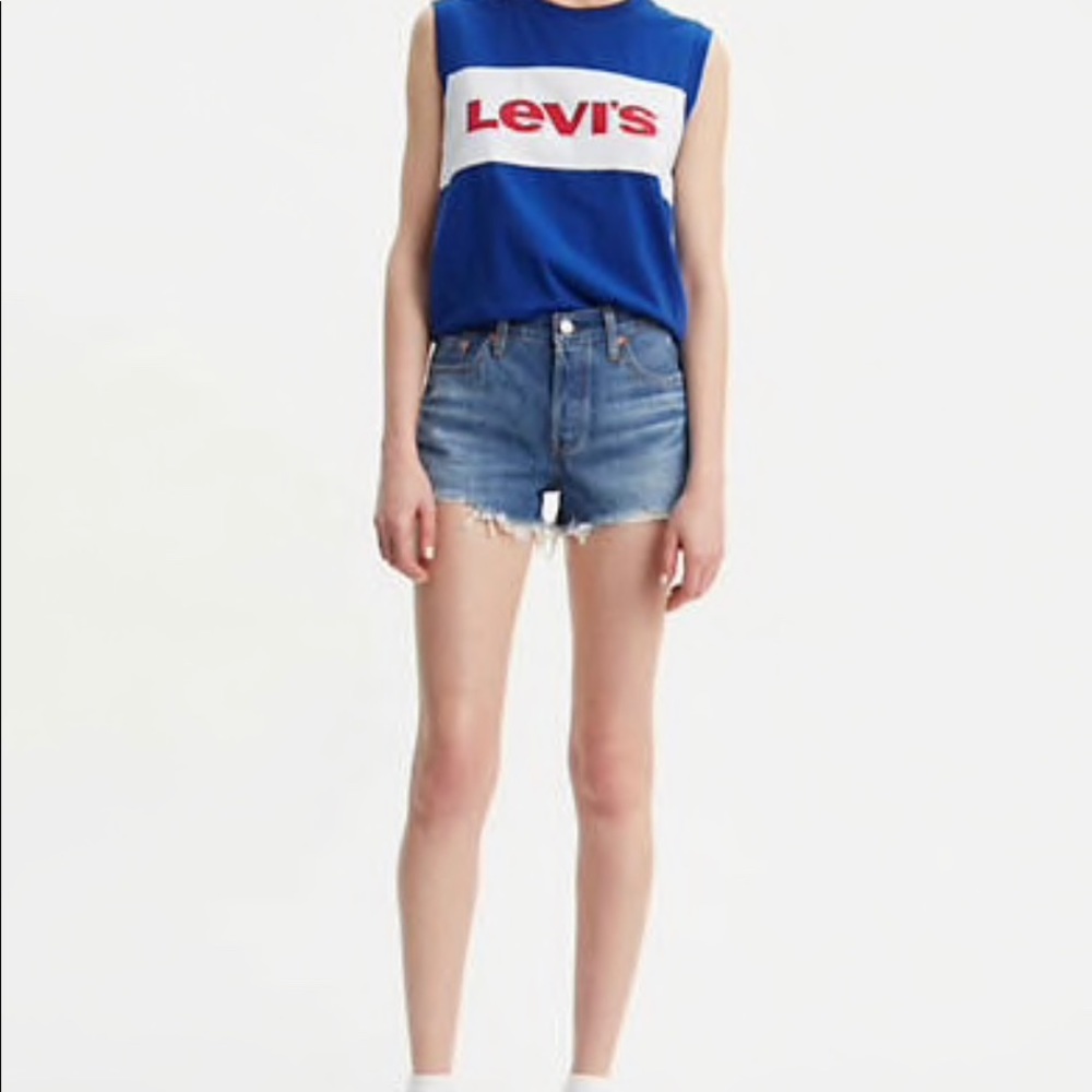 Levi’s 501 shorts, mid wash